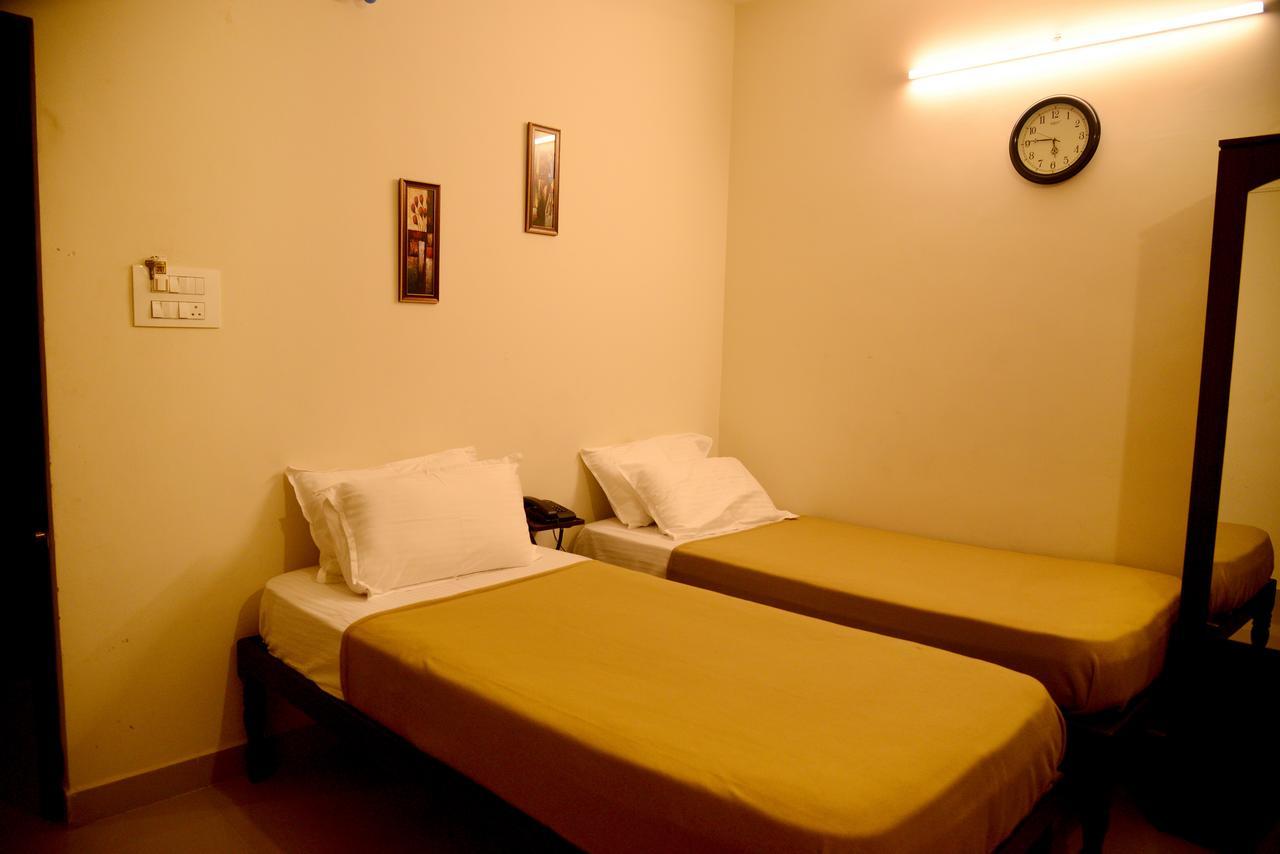 Arjun Inn Madrás Habitación foto